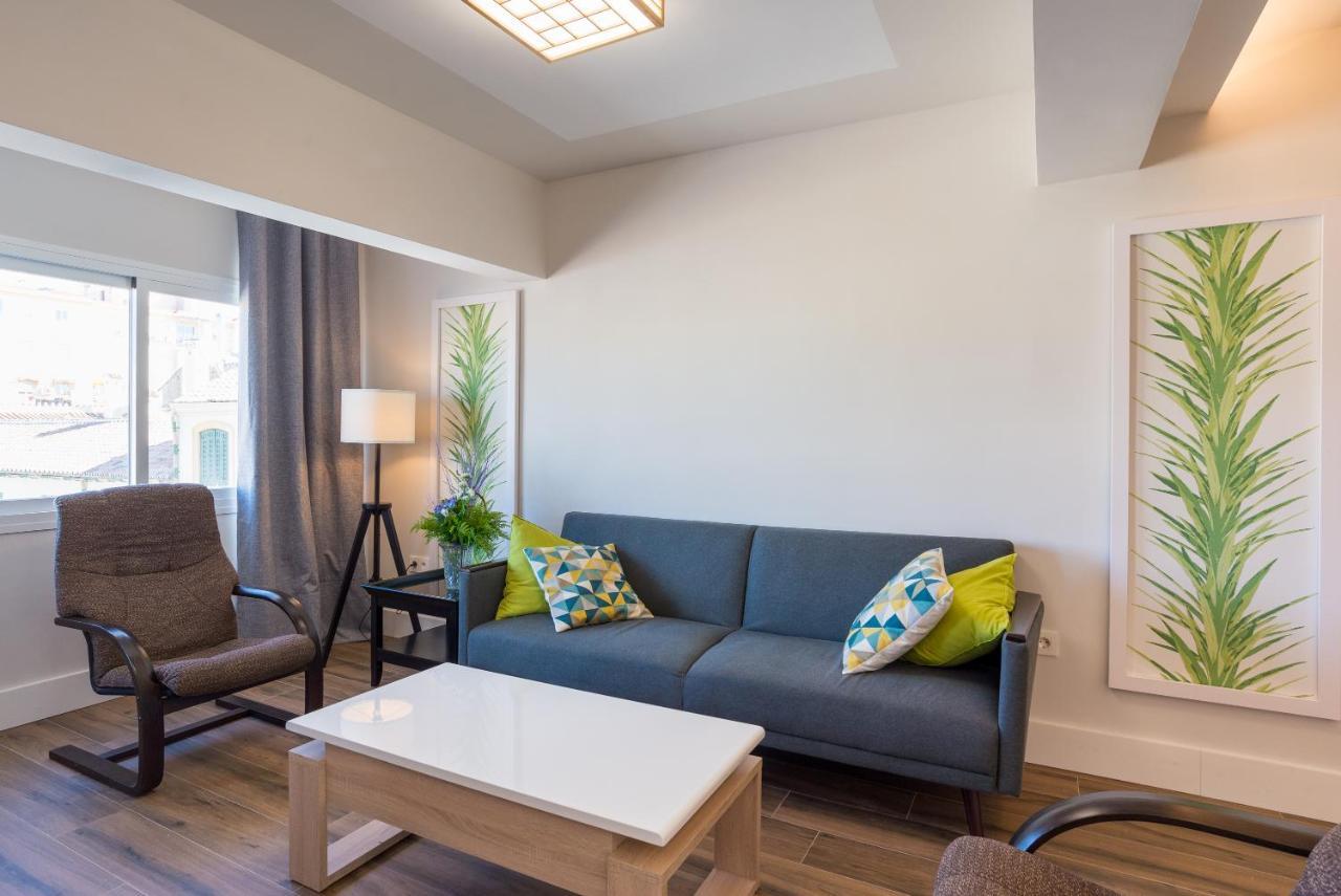 Bhost - Suite La Merced Malaga Exterior photo